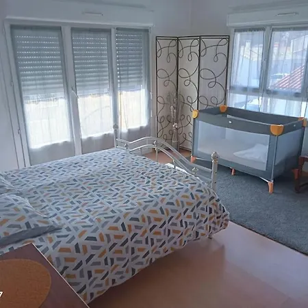 Joli A La Apartment